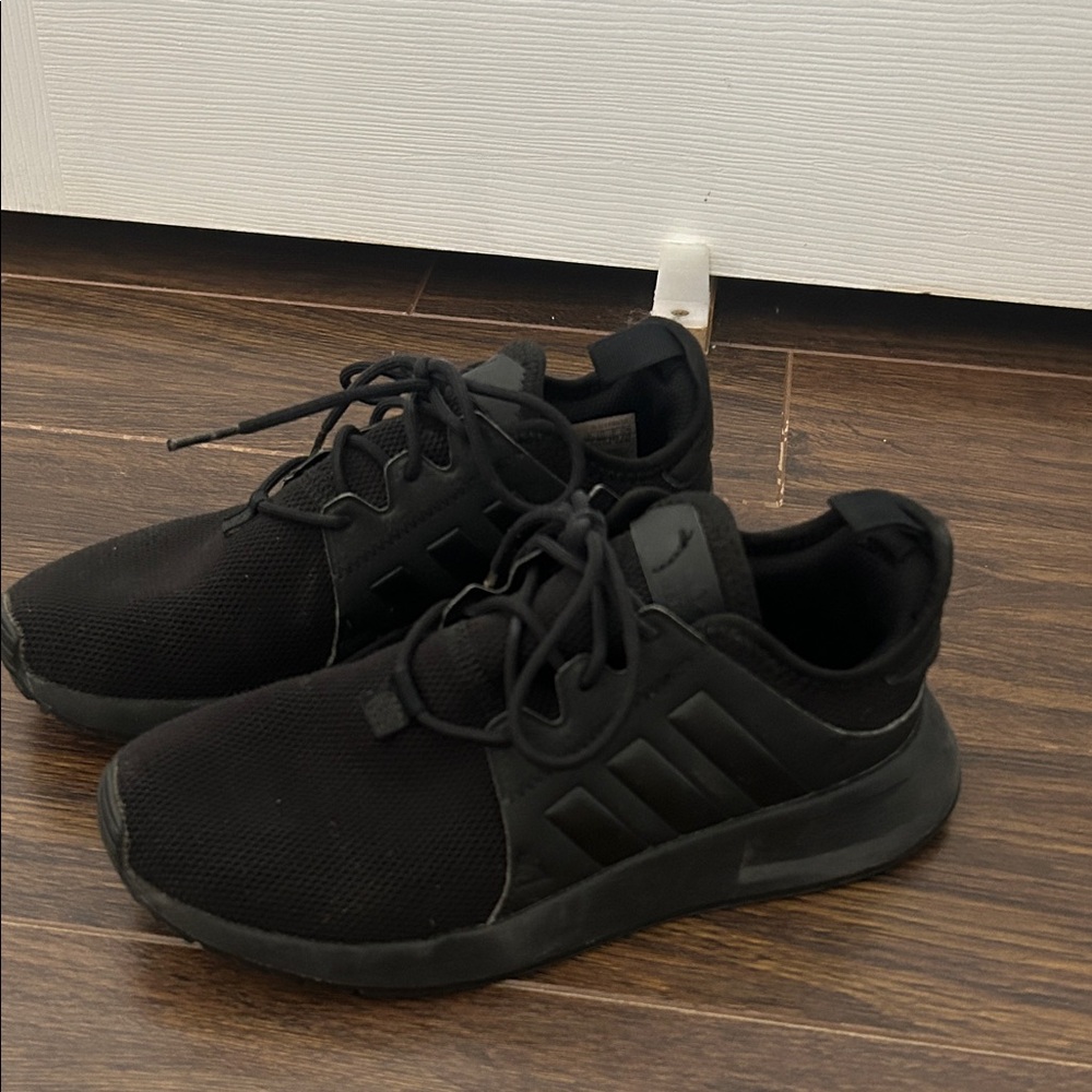 Adidas Women’s Triple Black Sneakers
